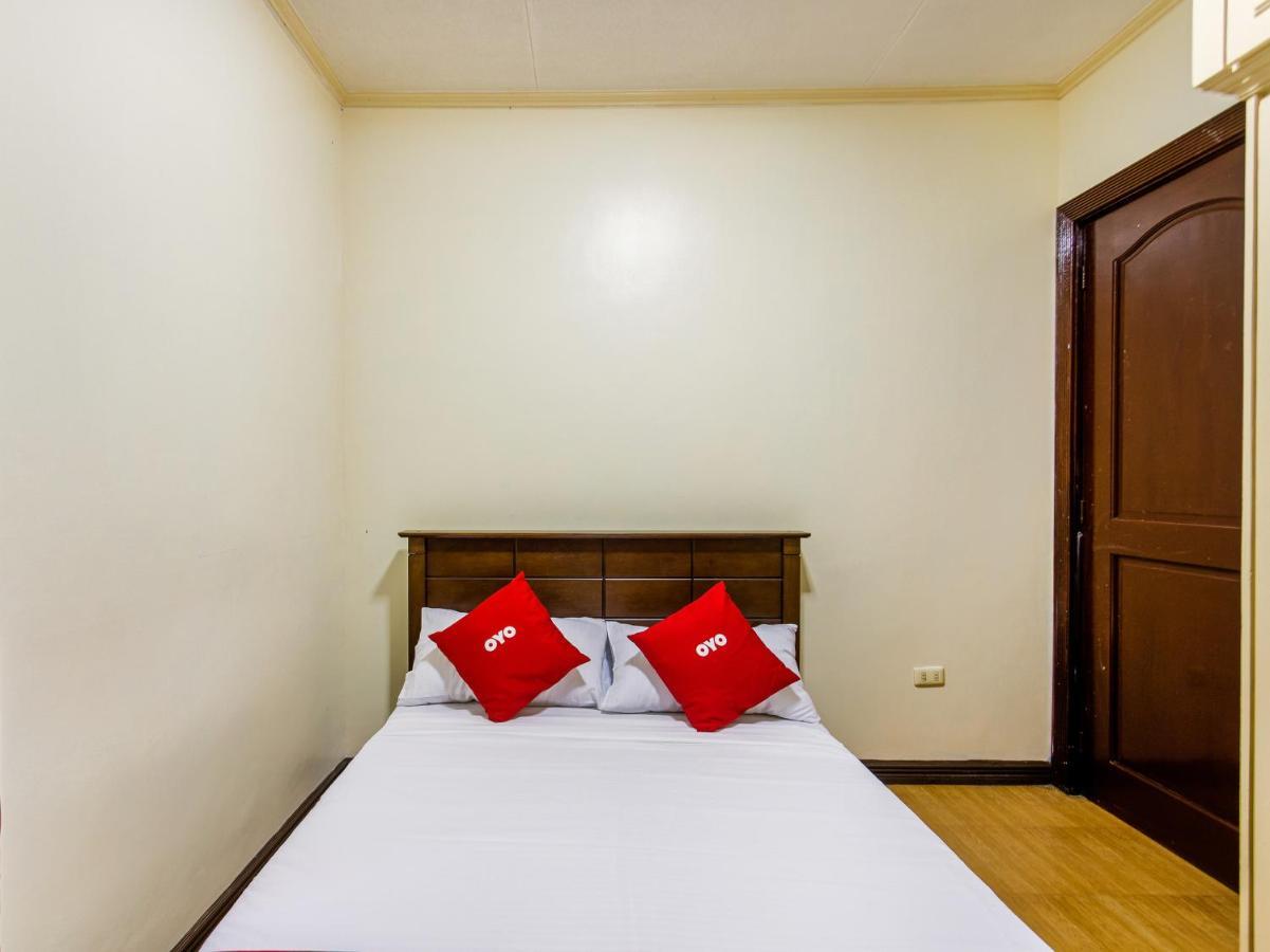 ホテルOyo 831 Casa Maria マニラ市 エクステリア 写真